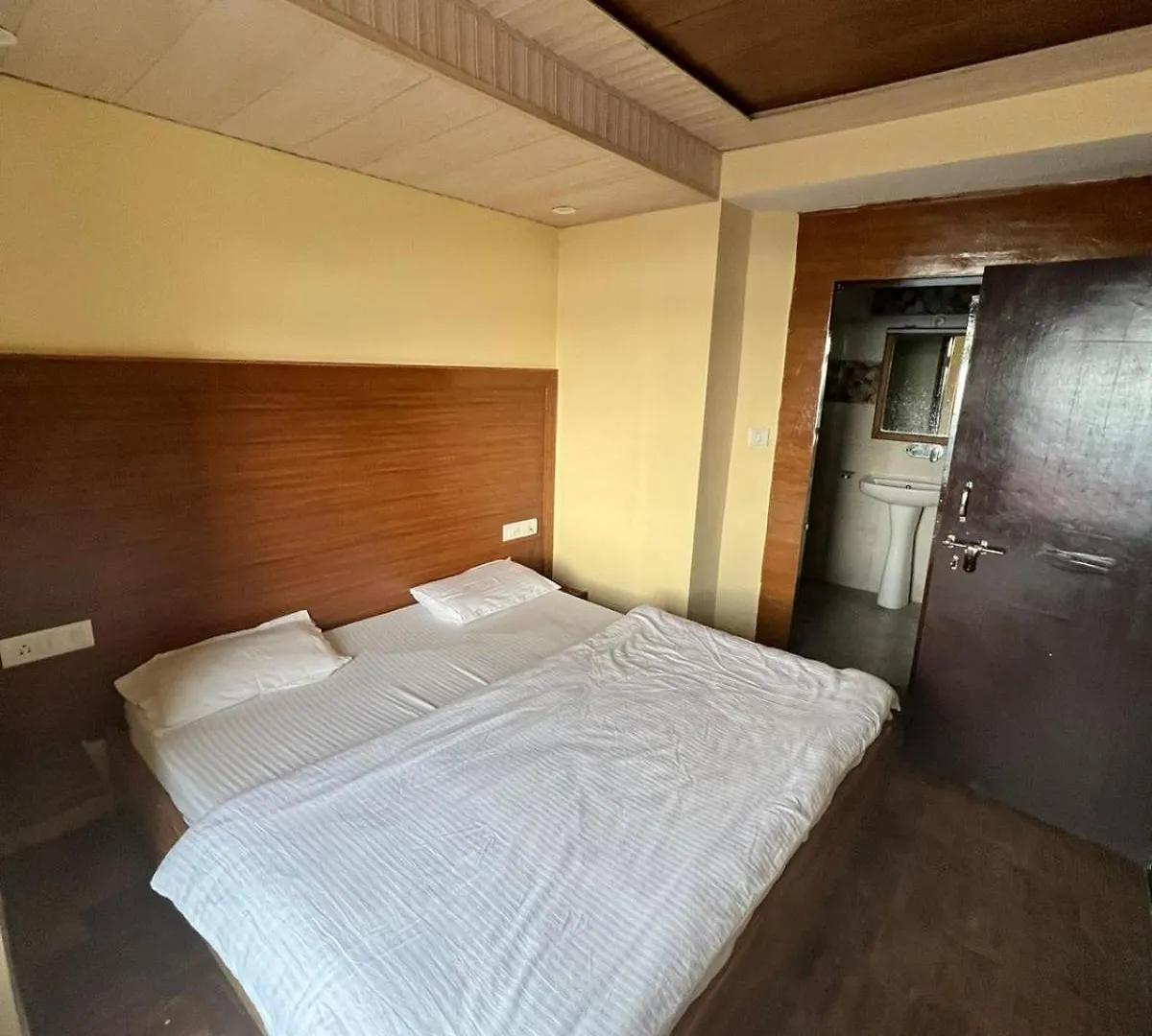Gs Cottage Near Mall Road Shimla 0*,